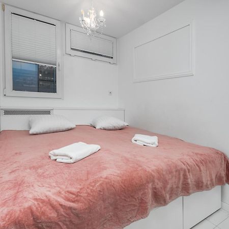 Jana Pawla II 20 A By Homeprime Varšava Exteriér fotografie